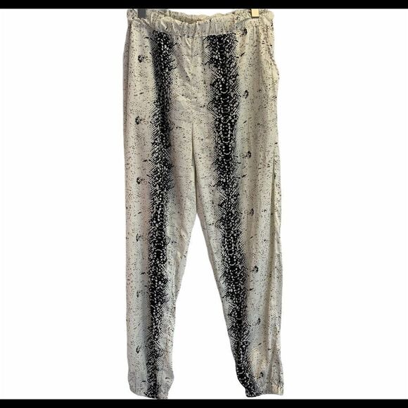 Beautiful stories snake print pants size medium - Picture 3 of 10